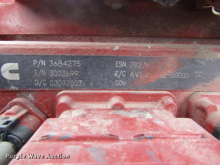 image for item DC8255 2009 Peterbilt 386 semi truck