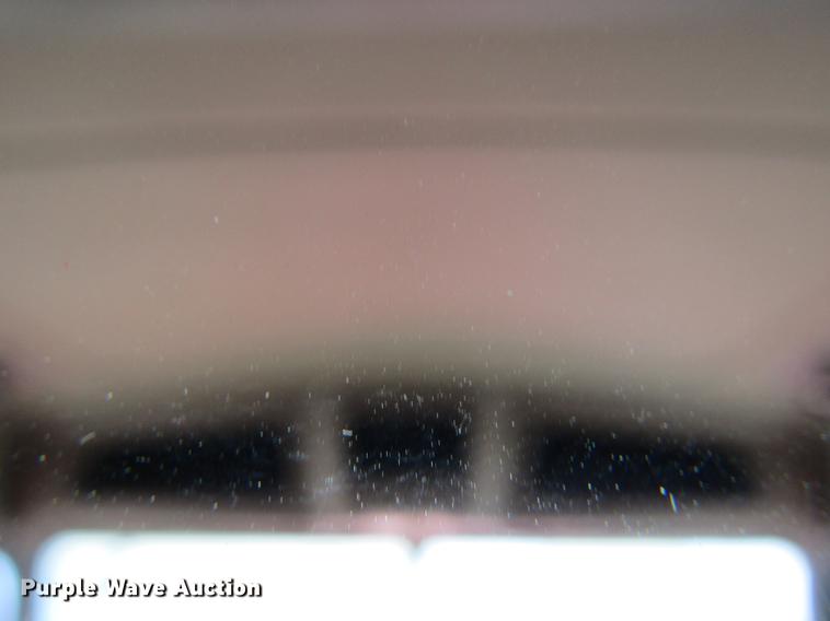 image for item DC8255 2009 Peterbilt 386 semi truck