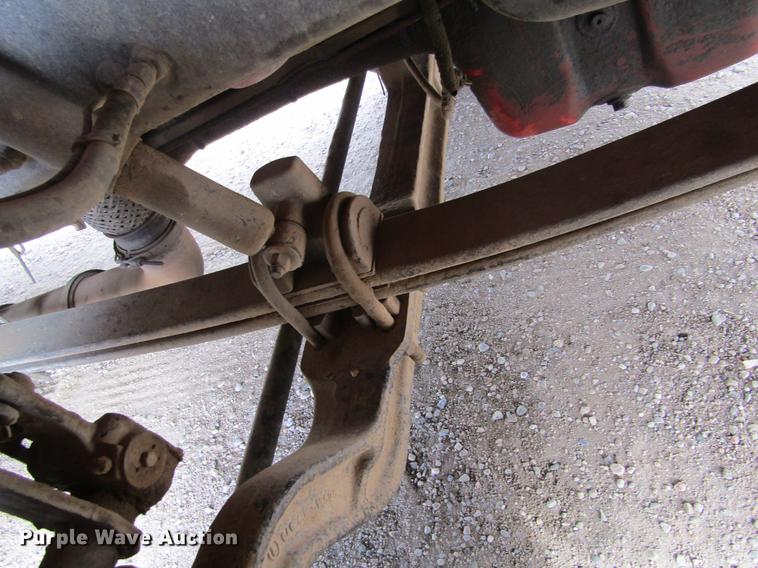 image for item DC8255 2009 Peterbilt 386 semi truck