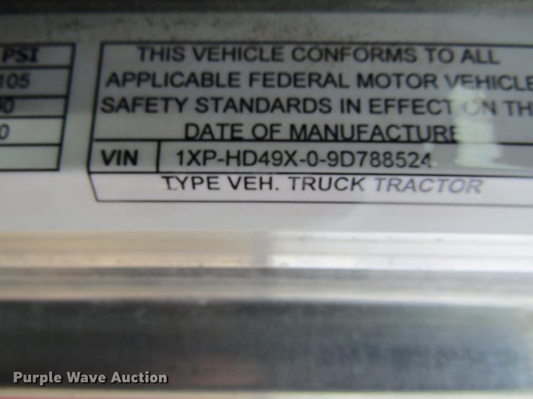 image for item DC8255 2009 Peterbilt 386 semi truck