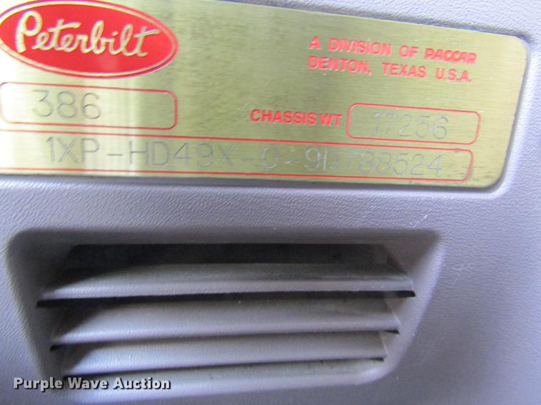 image for item DC8255 2009 Peterbilt 386 semi truck