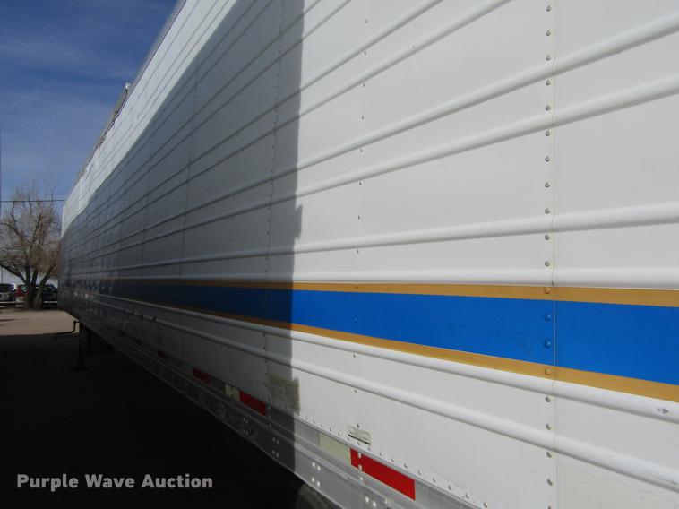 image for item DE6592 2006 Utility Trailers refrigerated van trailer