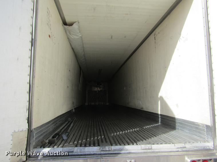 image for item DE6592 2006 Utility Trailers refrigerated van trailer