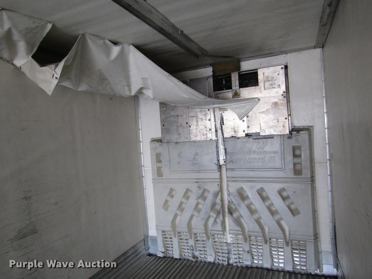 image for item DE6592 2006 Utility Trailers refrigerated van trailer