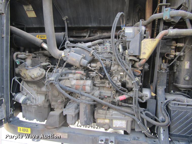 image for item DE6592 2006 Utility Trailers refrigerated van trailer