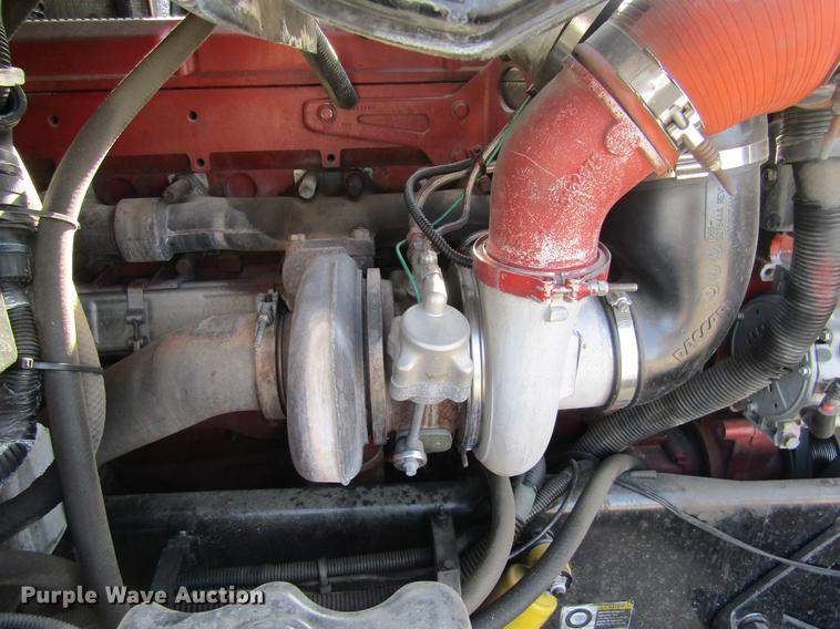 image for item DE6593 2007 Peterbilt 387 semi truck