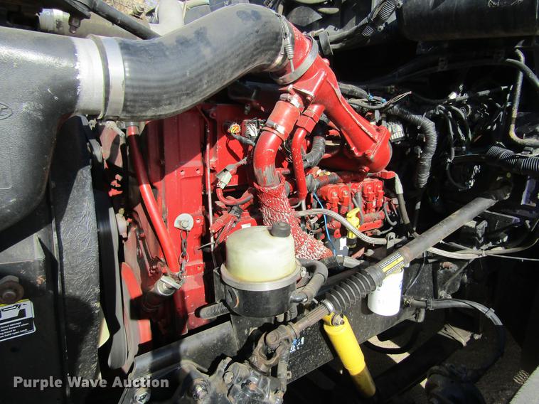 image for item DE6593 2007 Peterbilt 387 semi truck