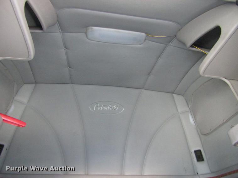 image for item DE6593 2007 Peterbilt 387 semi truck