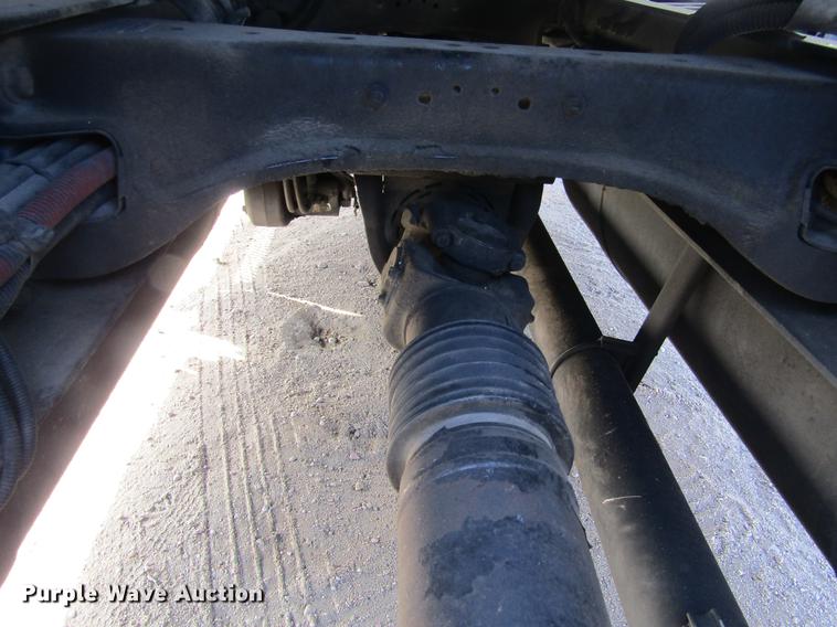 image for item DE6593 2007 Peterbilt 387 semi truck