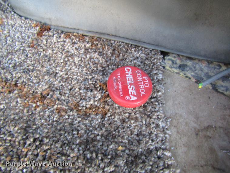 image for item DF9482 1990 Volvo WIA semi truck