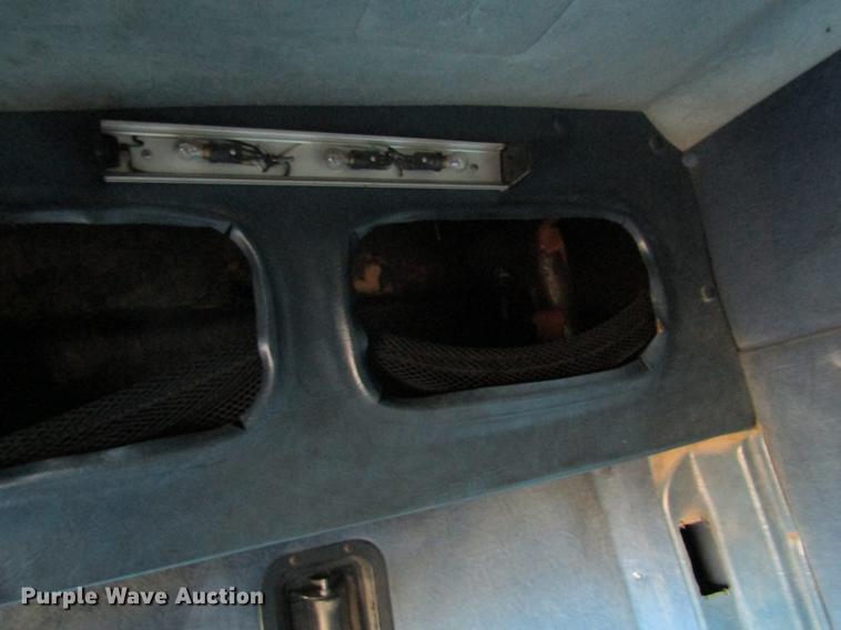 image for item DF9482 1990 Volvo WIA semi truck