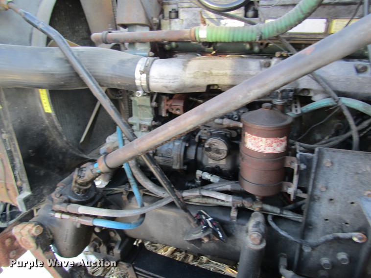 image for item DF9482 1990 Volvo WIA semi truck