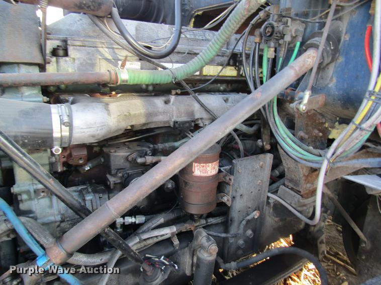 image for item DF9482 1990 Volvo WIA semi truck