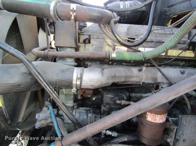 image for item DF9482 1990 Volvo WIA semi truck