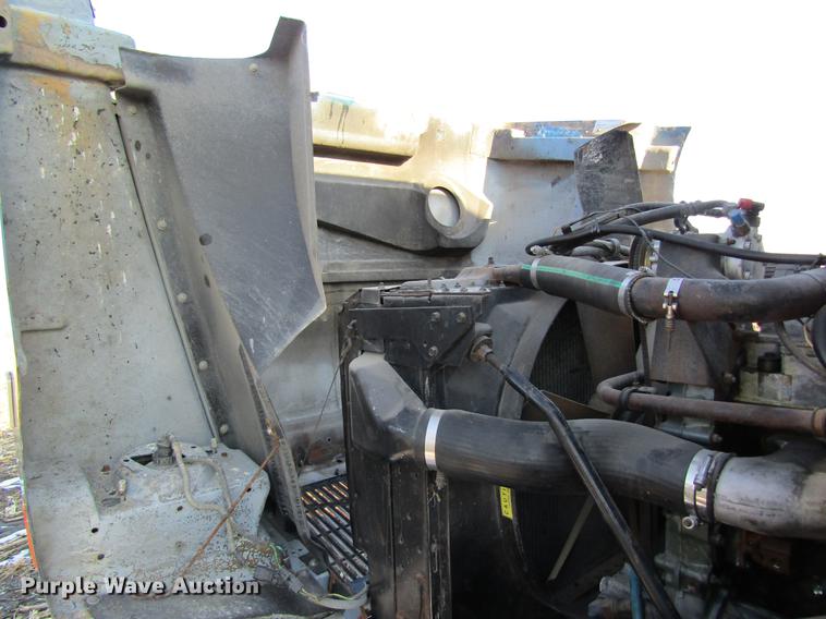 image for item DF9482 1990 Volvo WIA semi truck