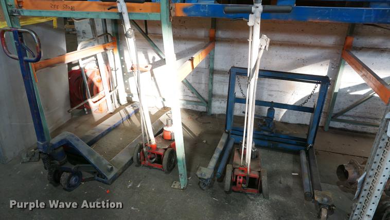 image for item DN9365 (4) jacks