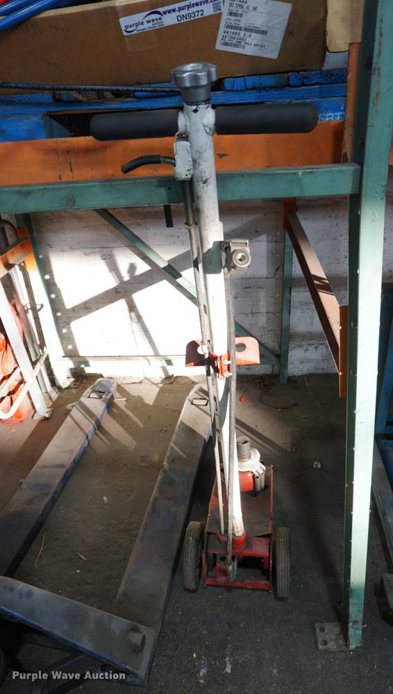 image for item DN9365 (4) jacks