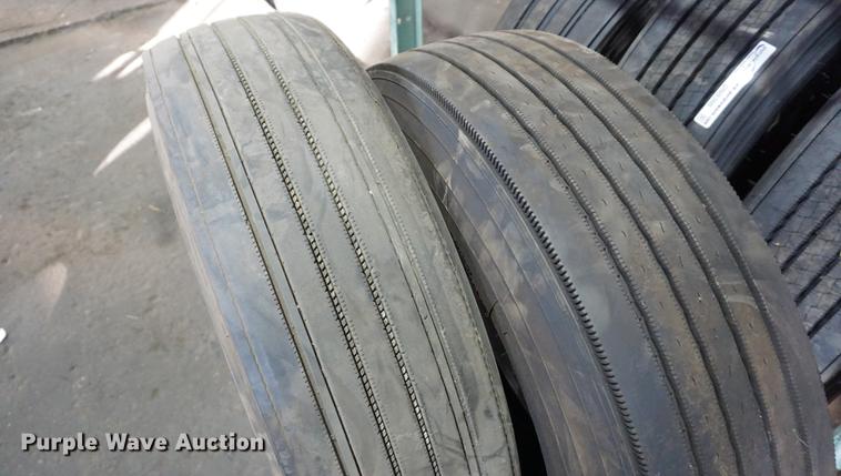 image for item DN9366 (5) 295/75R22.5 tires