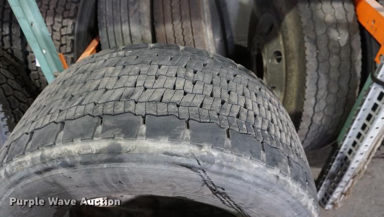 image for item DN9367 (7) tires