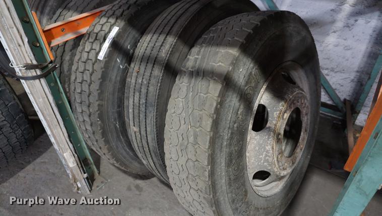image for item DN9367 (7) tires