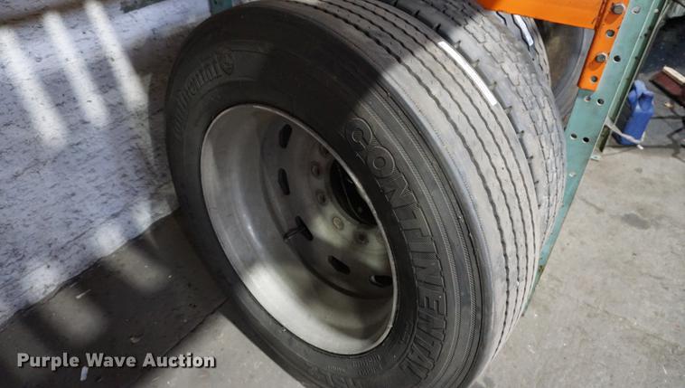 image for item DN9368 (2) 285/75R22.5 tires and wheels