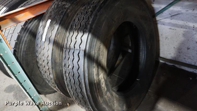 image for item DN9369 (2) 11R24.5 tires