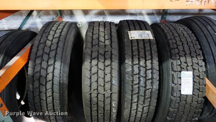 image for item DN9370 (5) 295/75R22.5 tires