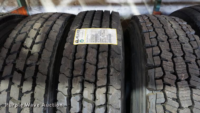 image for item DN9370 (5) 295/75R22.5 tires