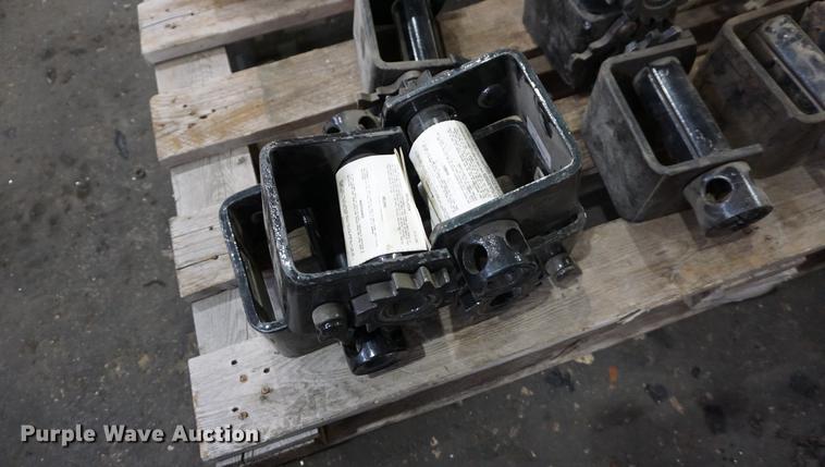 image for item DN9373 (24) strap winches