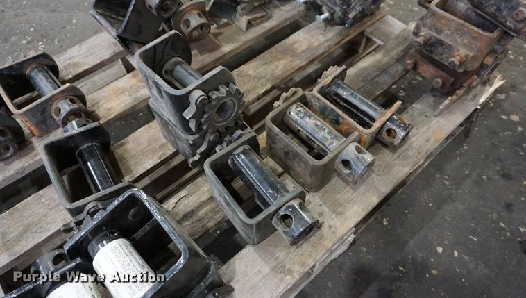 image for item DN9373 (24) strap winches