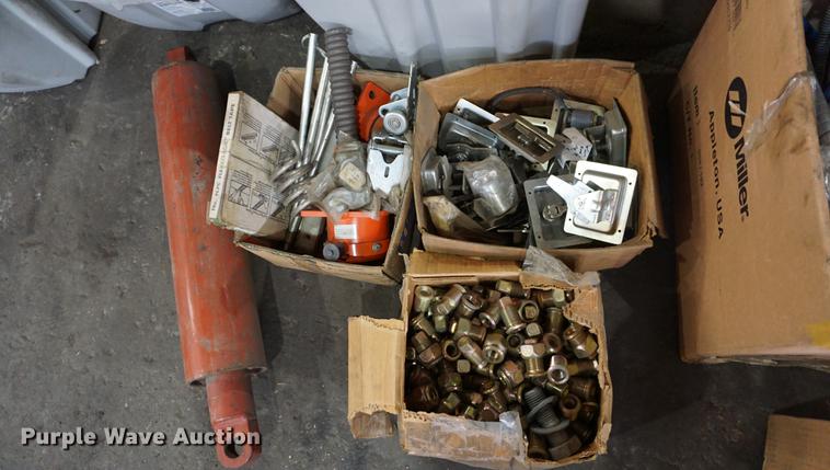 image for item DN9376 Truck parts