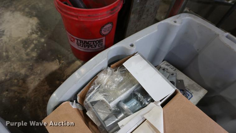 image for item DN9376 Truck parts