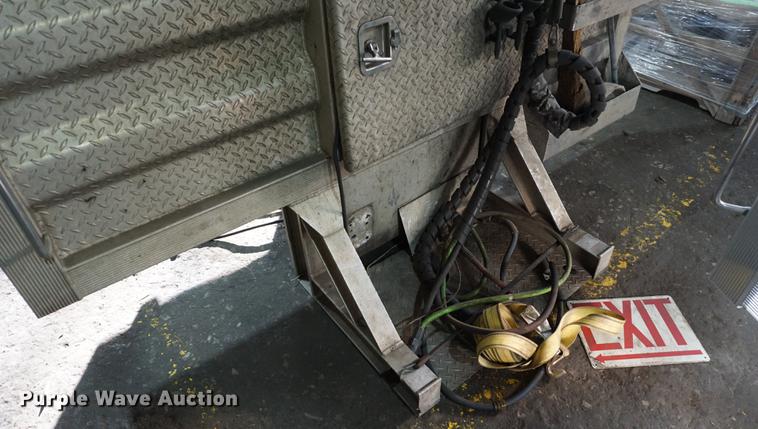 image for item DN9380 Merrit headache rack