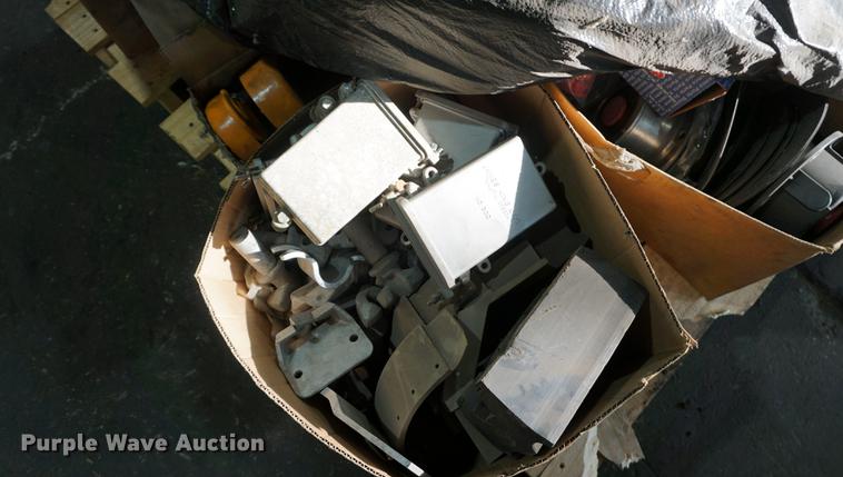 image for item DN9382 Truck parts