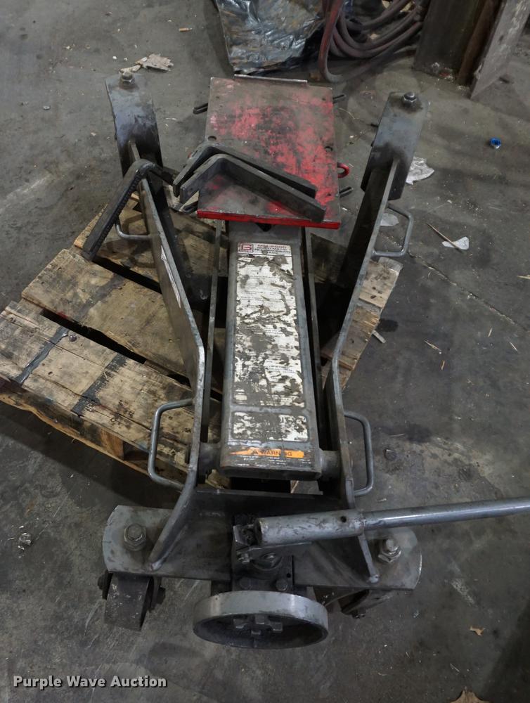 image for item DN9390 (2) jacks