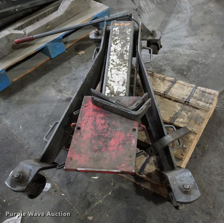 image for item DN9390 (2) jacks