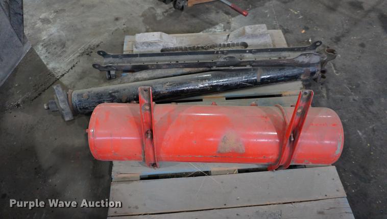 image for item DN9391 Truck parts