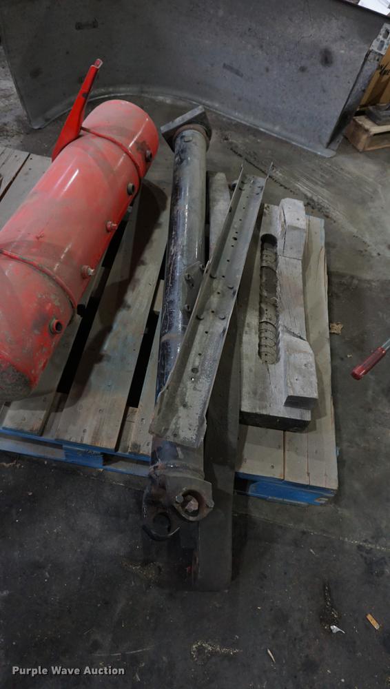 image for item DN9391 Truck parts