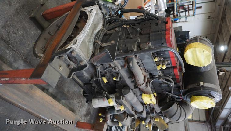 image for item DN9393 2002 Cummins N14 Plus 14.0L six cylinder diesel engine