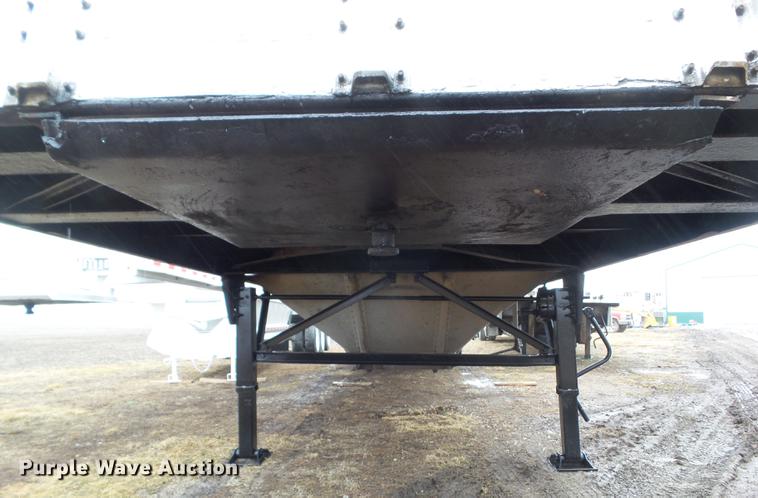 image for item DZ9270 1999 Merritt double hopper bottom grain trailer