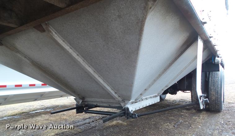 image for item DZ9270 1999 Merritt double hopper bottom grain trailer