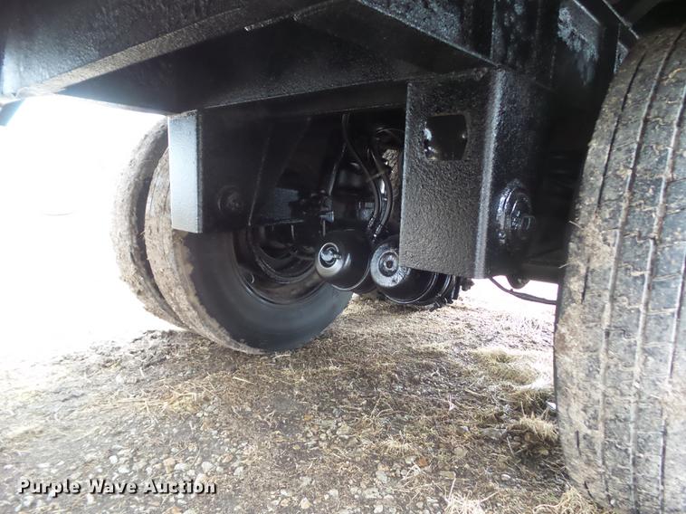 image for item DZ9270 1999 Merritt double hopper bottom grain trailer