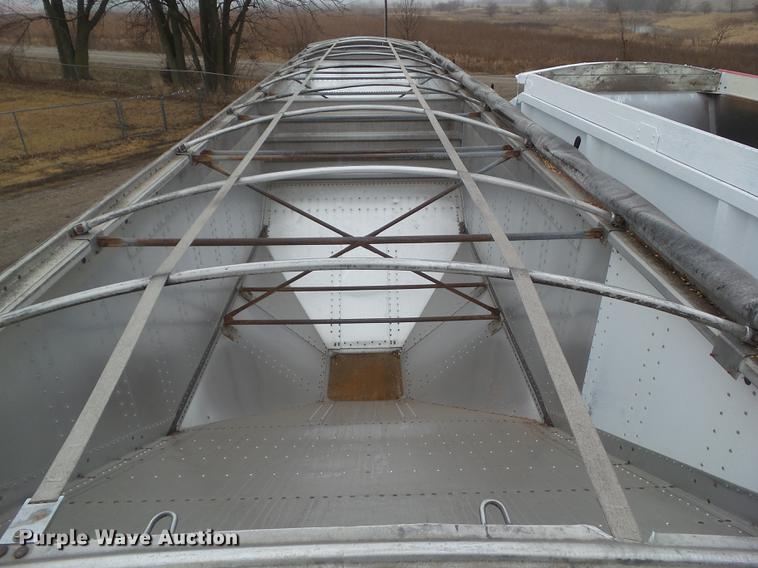 image for item DZ9270 1999 Merritt double hopper bottom grain trailer