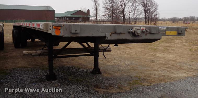 image for item EC9497 1994 Utility flatbed trailer