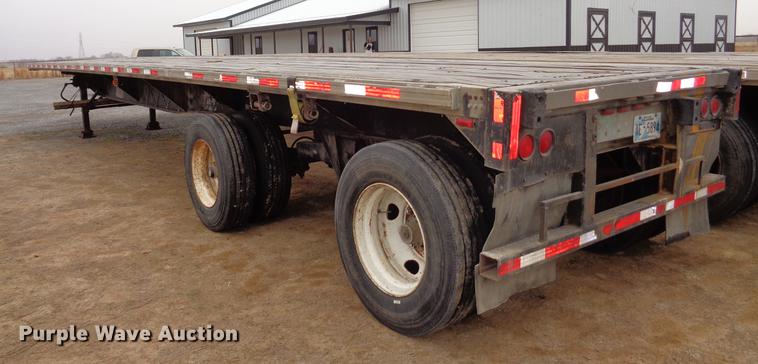 image for item EC9497 1994 Utility flatbed trailer