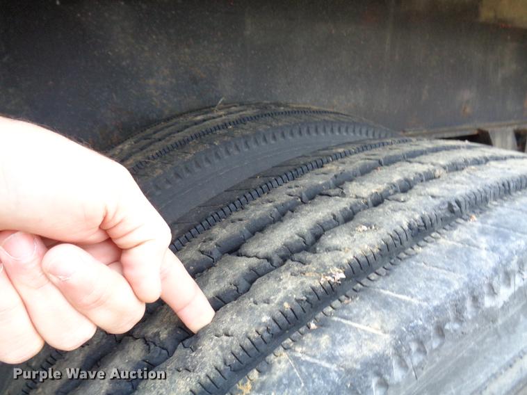 image for item EC9497 1994 Utility flatbed trailer