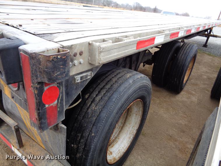 image for item EC9497 1994 Utility flatbed trailer