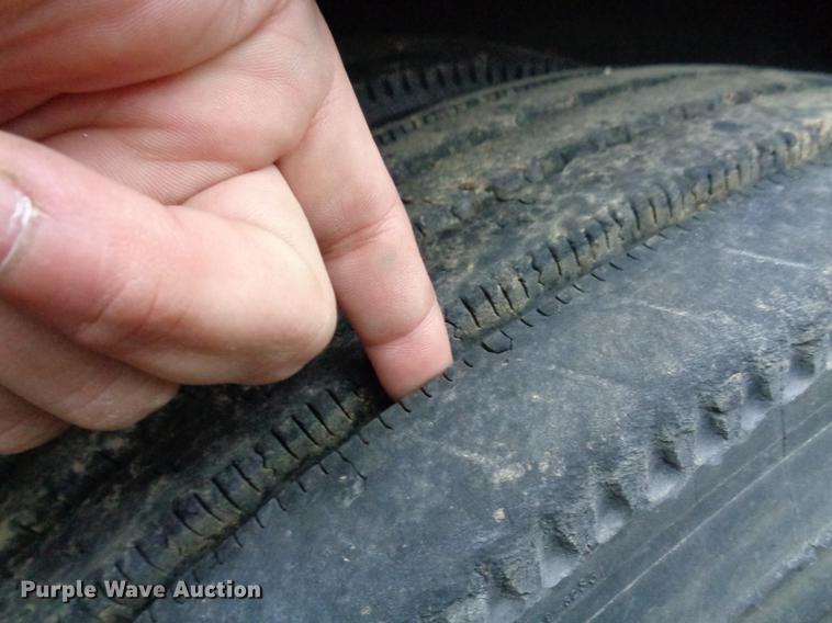 image for item EC9497 1994 Utility flatbed trailer