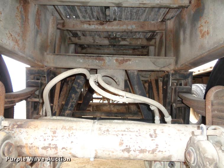 image for item EC9497 1994 Utility flatbed trailer