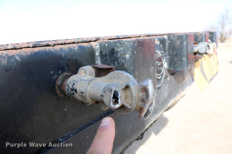 image for item EH9707 1984 Dorsey DGTL-84 flatbed trailer